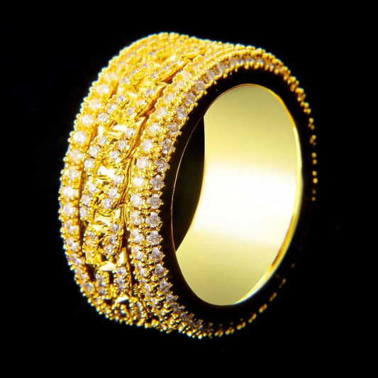 Spinnig Iced Out Ring